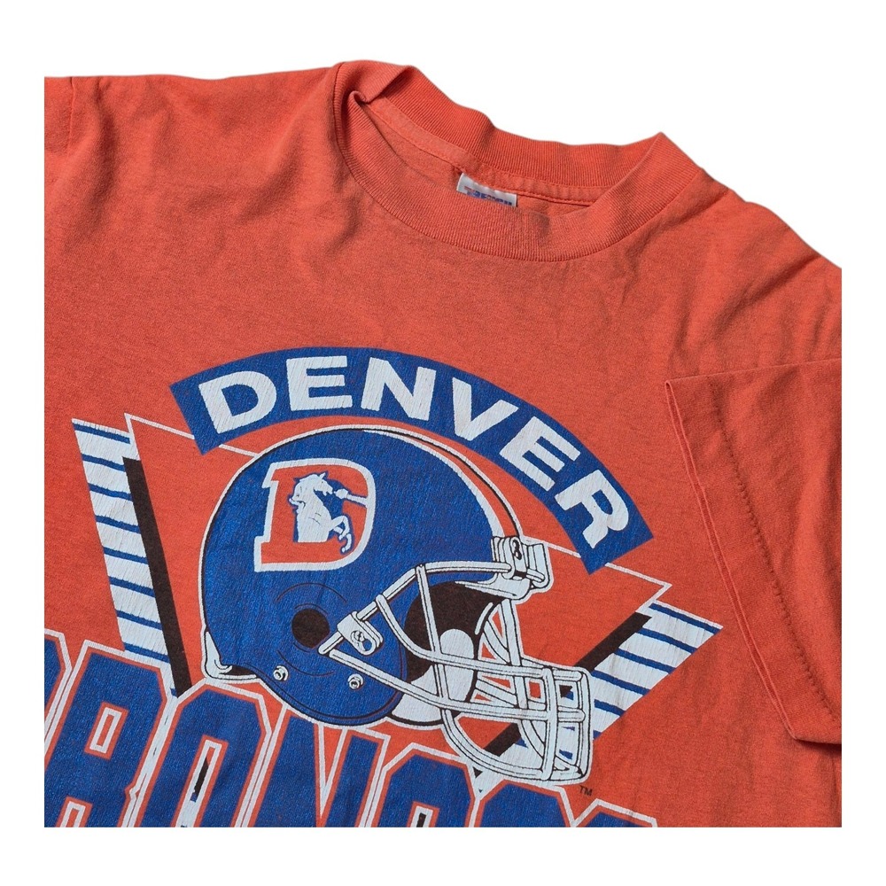 VTG Denver Broncos Trench Graphic Tee Single Stitch NFL Made In USA Adult M